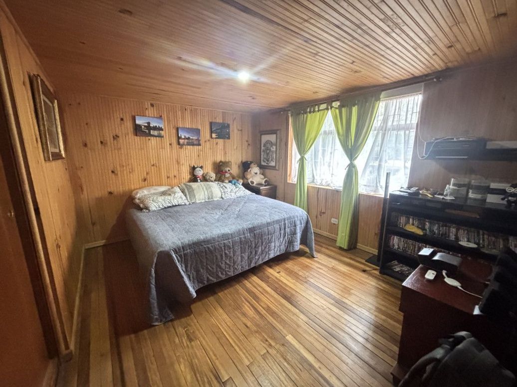 Casa de 7 alcobas en venta en Nuevo Contry, Bogotá, 339 m² · foto 18 de 20