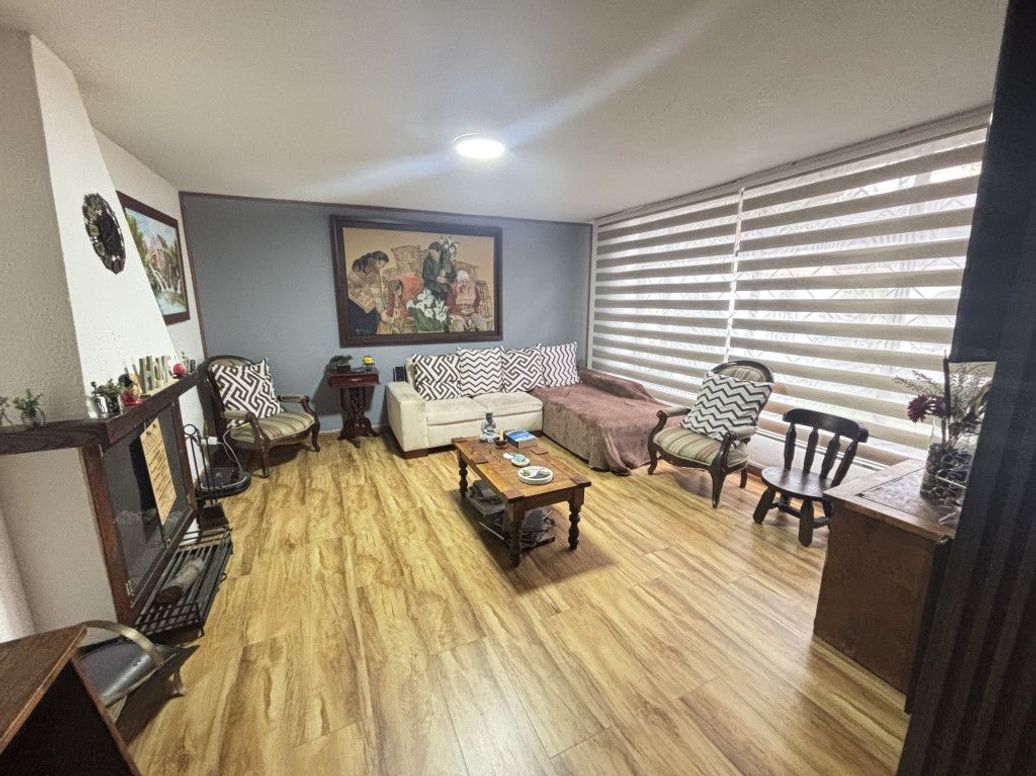 Casa de 7 alcobas en venta en Nuevo Contry, Bogotá, 339 m² · foto 8 de 20
