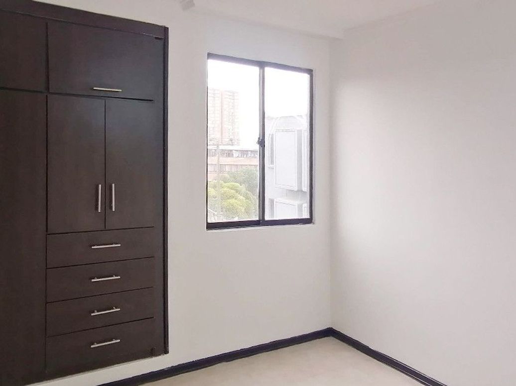 Apartamento de 3 alcobas en venta en Visión De Colombia, Bogotá, 54 m² · foto 9 de 13