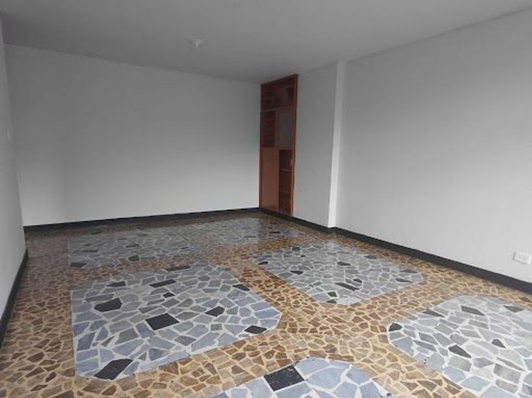 Apartamento de 3 alcobas en venta en Siete De Agosto, Bogotá, 108 m² · foto 5 de 20