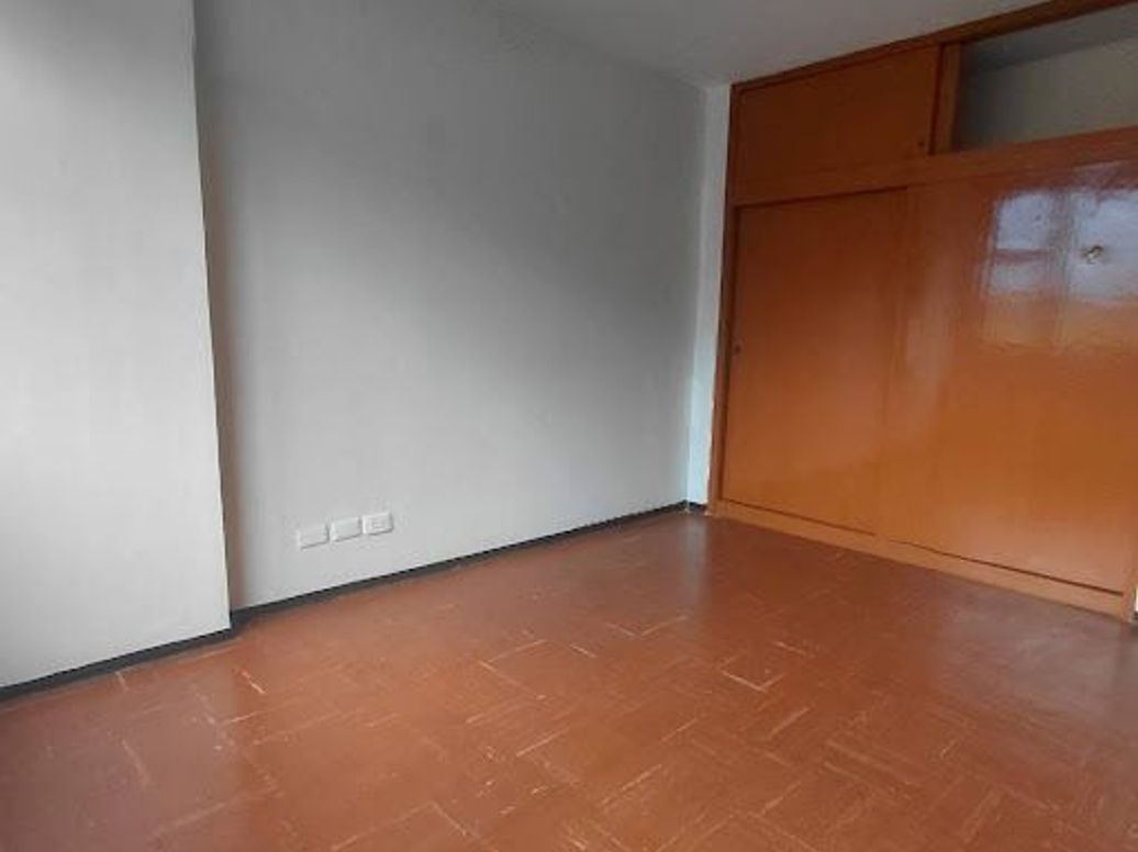 Apartamento de 3 alcobas en venta en Siete De Agosto, Bogotá, 108 m² · foto 14 de 20