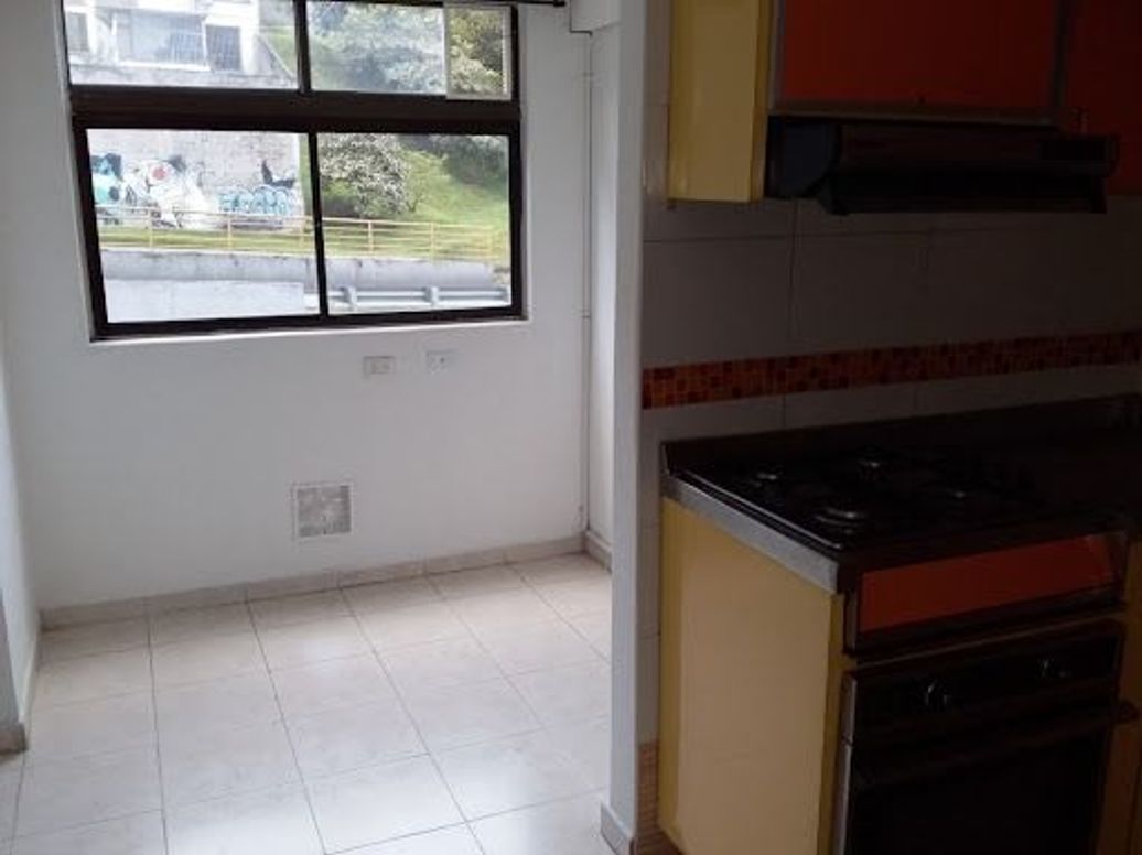 Apartamento de 2 alcobas en venta en Chapinero Alto, Bogotá, 88 m² · foto 13 de 19