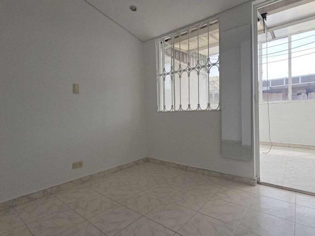 Casa de 3 alcobas en venta en Cr Prados De Castilla Et. Iv, Bogotá, 68 m² · foto 16 de 20