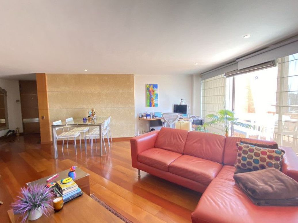 Apartamento de 2 alcobas en venta en Pardo Rubio, Bogotá, 112 m² · foto 3 de 20