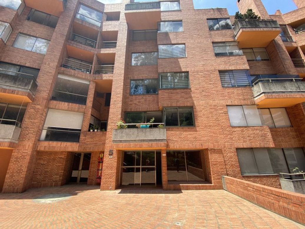 Apartamento de 2 alcobas en venta en Pardo Rubio, Bogotá, 112 m² · foto 17 de 20