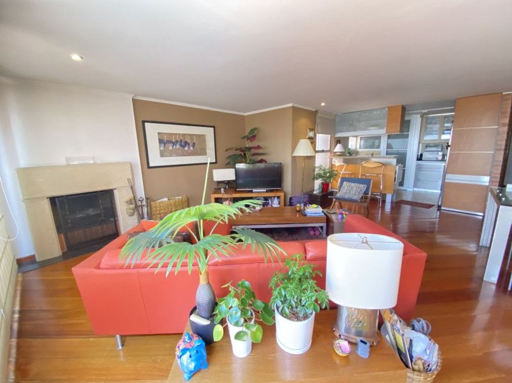 Apartamento de 2 alcobas en venta en Pardo Rubio, Bogotá, 112 m² · foto 2 de 20