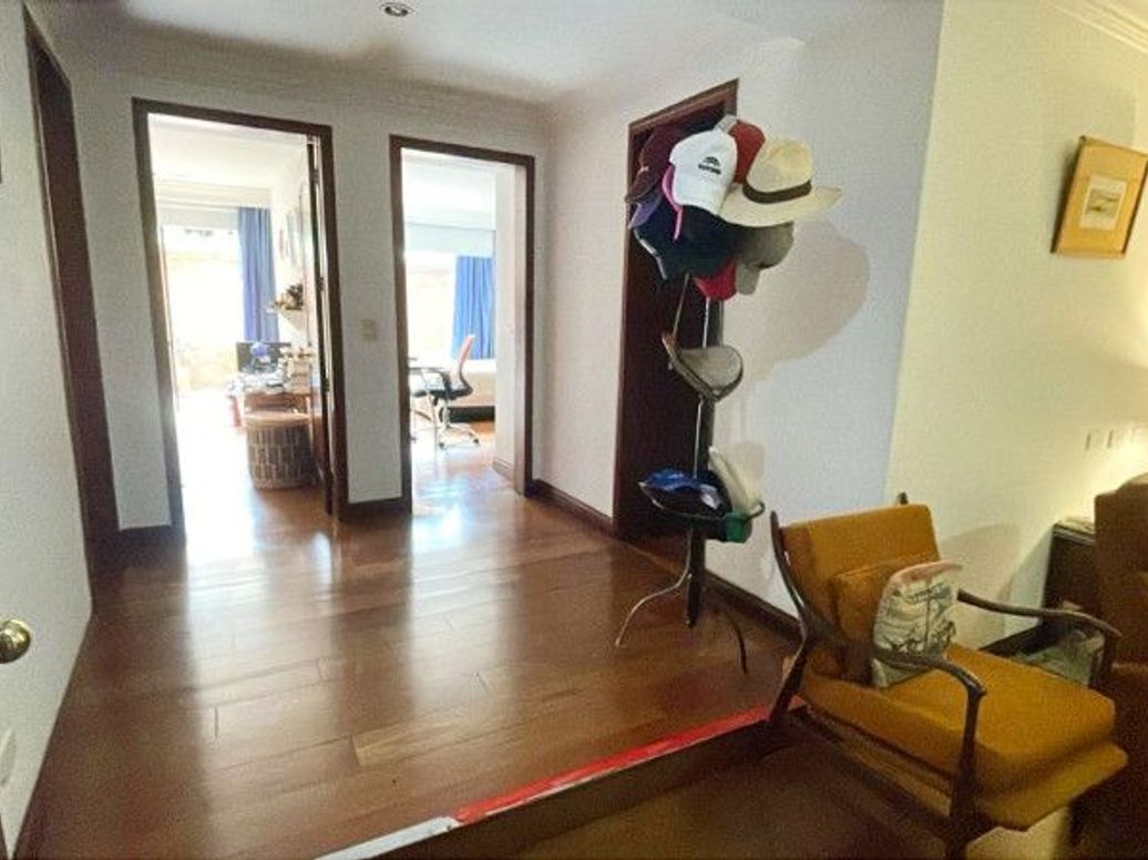 Apartamento de 3 alcobas en venta en Chico Norte Et. Ii, Bogotá, 224 m² · foto 8 de 17