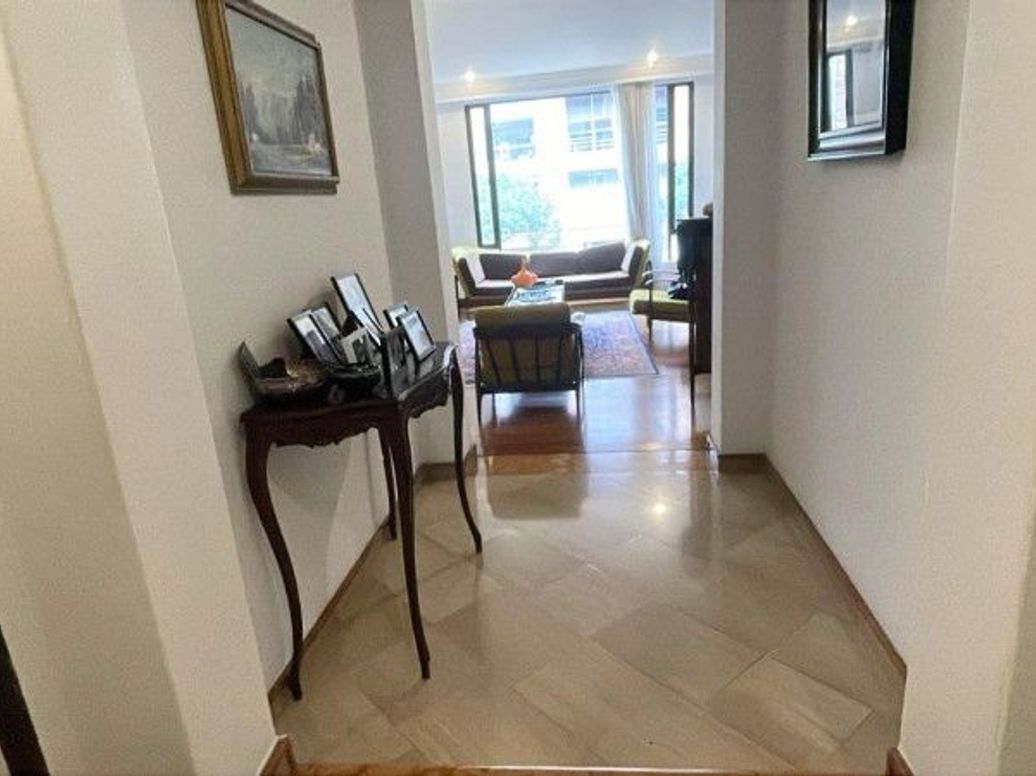 Apartamento de 3 alcobas en venta en Chico Norte Et. Ii, Bogotá, 224 m² · foto 4 de 17