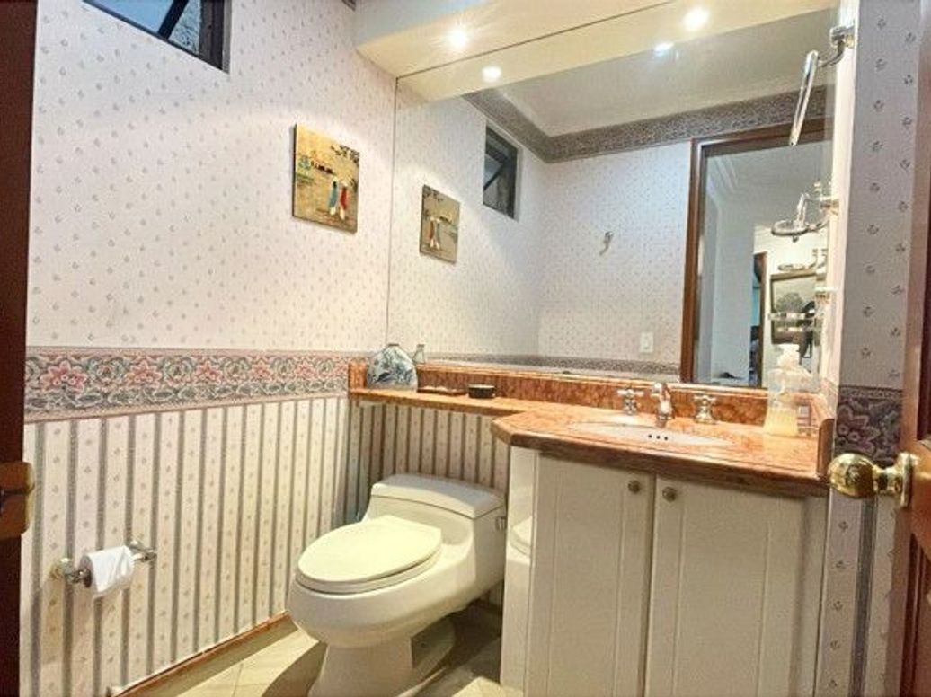 Apartamento de 3 alcobas en venta en Chico Norte Et. Ii, Bogotá, 224 m² · foto 13 de 17