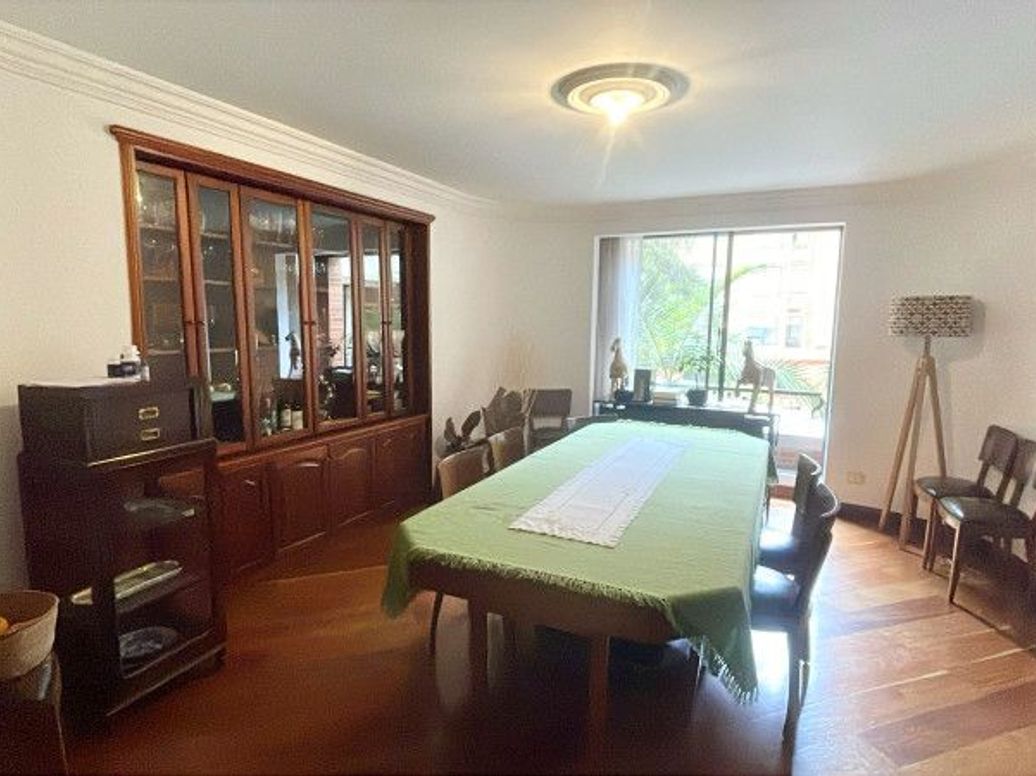 Apartamento de 3 alcobas en venta en Chico Norte Et. Ii, Bogotá, 224 m² · foto 5 de 17