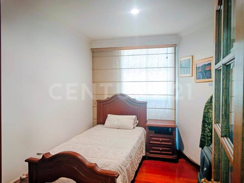 Apartamento de 4 alcobas en venta en Santa Barbara, Bogotá, 170 m² · foto 14 de 20