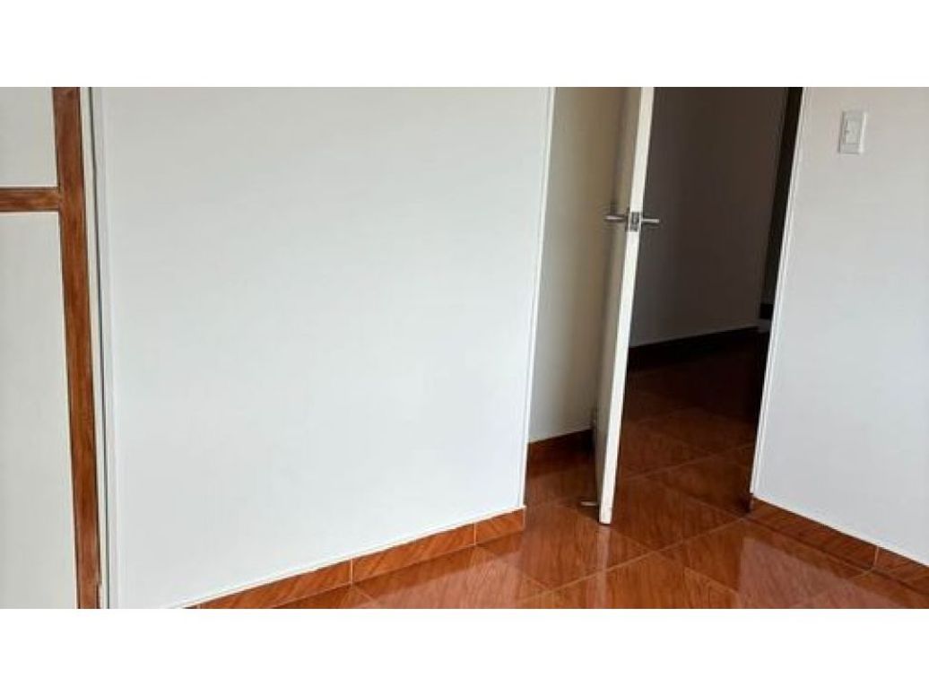 Apartamento de 3 alcobas en venta en Valparaiso, Bogotá, 65 m² · foto 3 de 6
