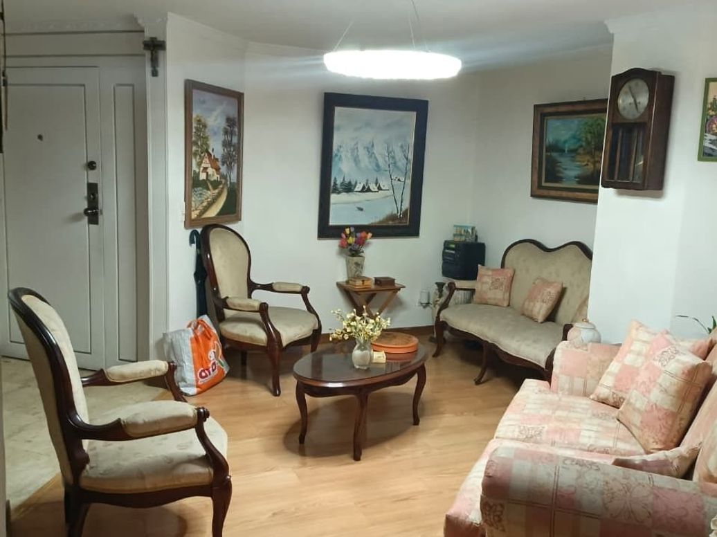 Apartamento de 3 alcobas en venta en Acacias Usaquen, Bogotá, 166 m² · foto 3 de 14