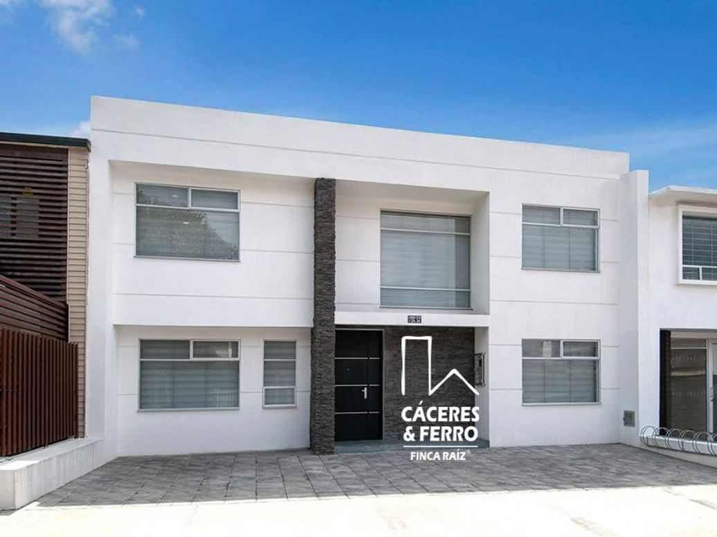 Casa de 5 alcobas en venta en Santa Barbara Oriental, Bogotá, 406 m² · foto 3 de 3