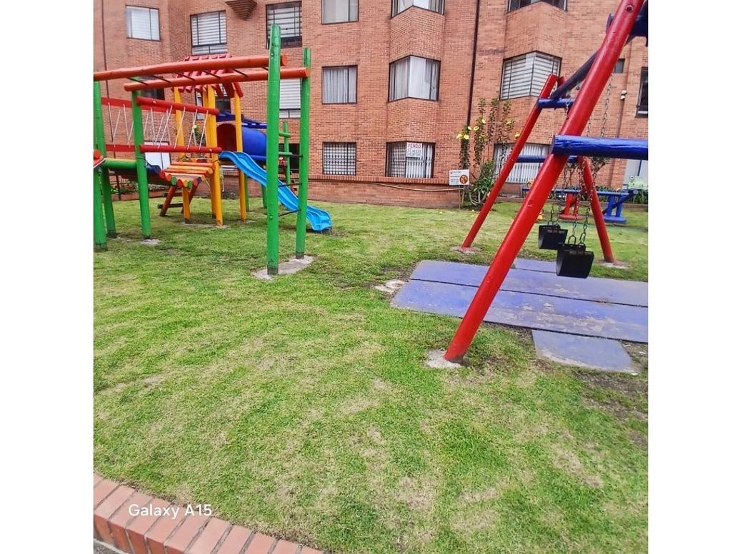 Apartamento de 3 alcobas en venta en Ciudad Salitre Occidental, Bogotá, 92 m² · foto 11 de 12