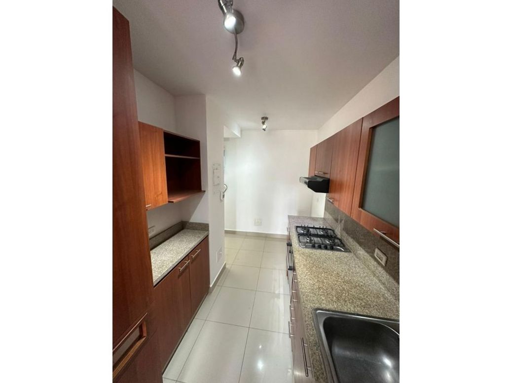 Apartamento de 3 alcobas en venta en Britalia, Bogotá, 81 m² · foto 4 de 19