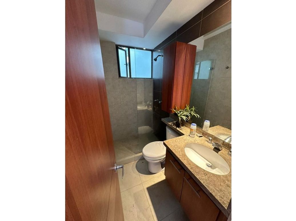 Apartamento de 3 alcobas en venta en Britalia, Bogotá, 81 m² · foto 8 de 19