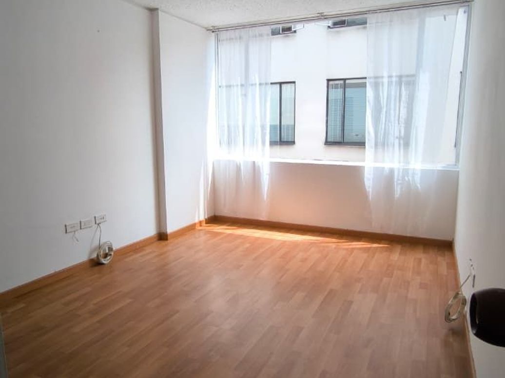 Apartamento de 2 alcobas en venta en El Recuerdo, Bogotá, 62 m² · foto 10 de 12