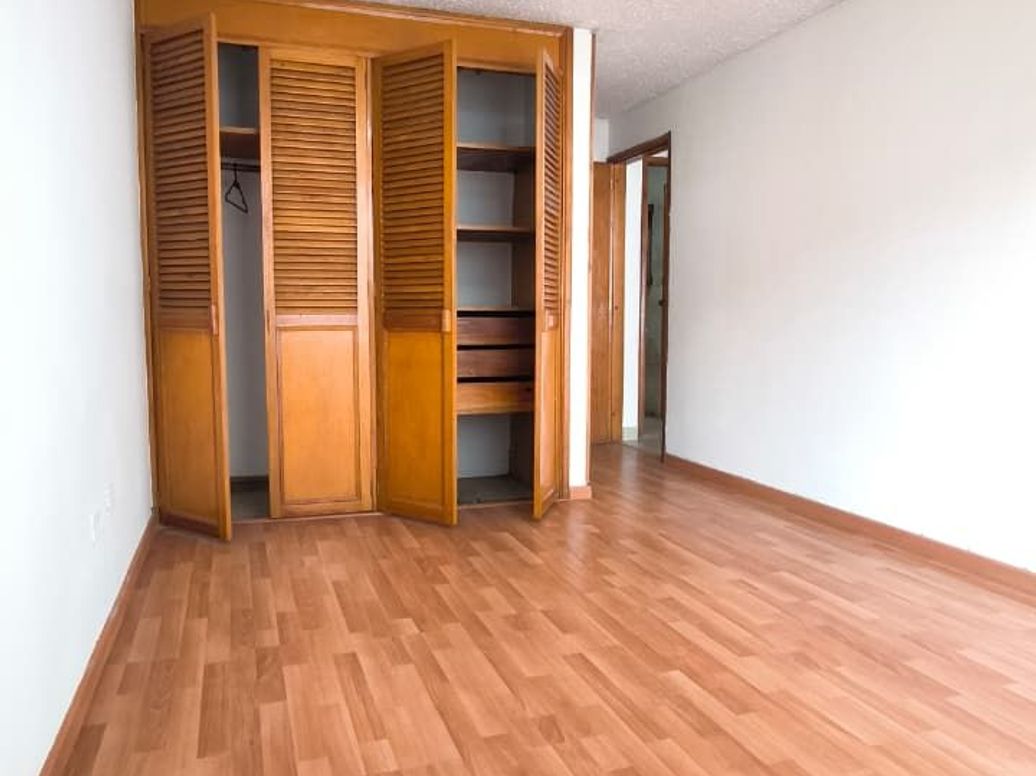 Apartamento de 2 alcobas en venta en El Recuerdo, Bogotá, 62 m² · foto 9 de 12