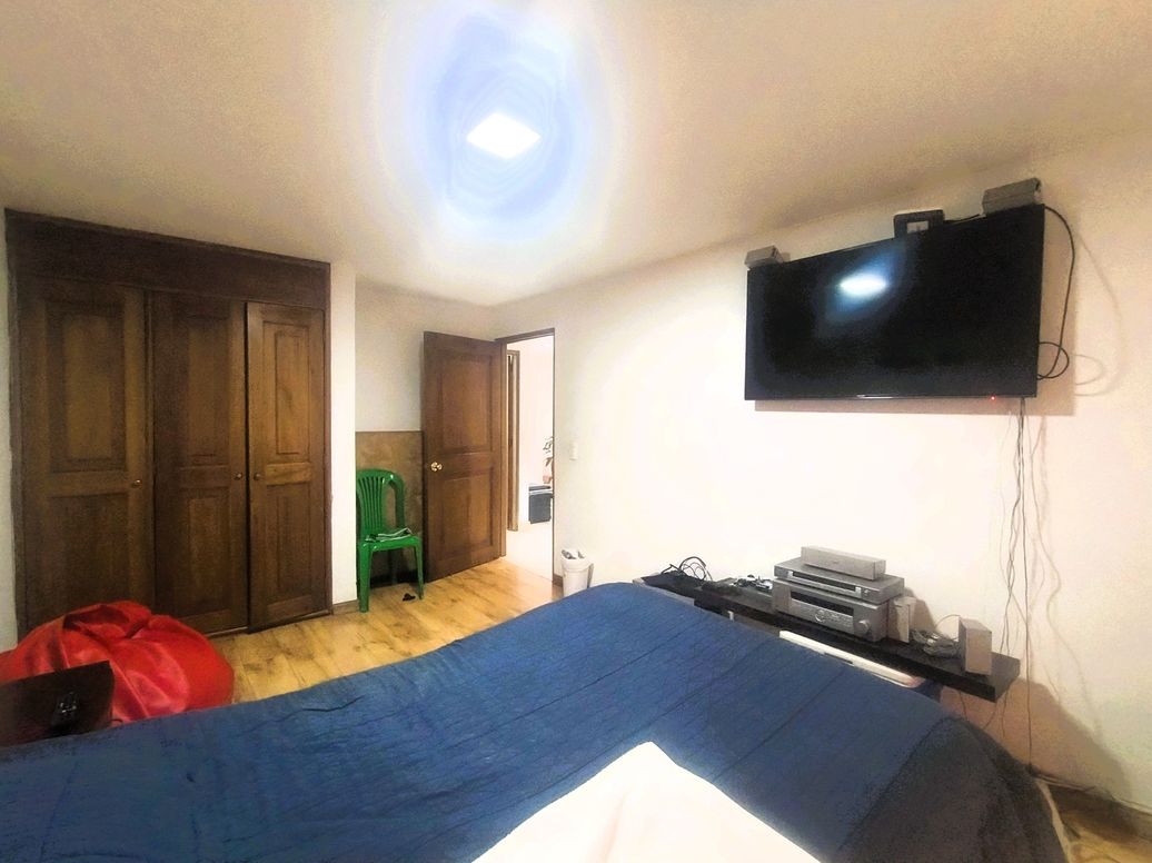 Apartamento de 3 alcobas en venta en Santa Barbara Central, Bogotá, 182 m² · foto 5 de 20