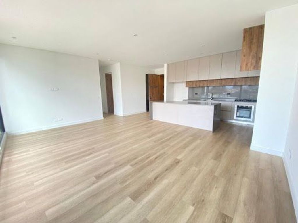 Apartamento de 3 alcobas en venta en Chico Oriental, Bogotá, 170 m² · foto 8 de 20