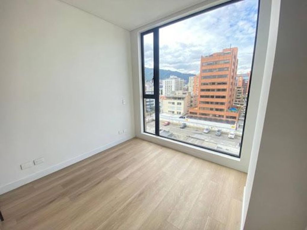 Apartamento de 3 alcobas en venta en Chico Oriental, Bogotá, 170 m² · foto 17 de 20