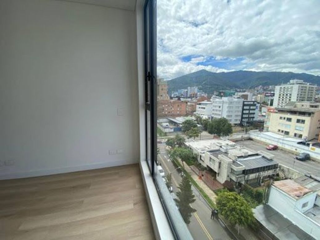 Apartamento de 3 alcobas en venta en Chico Oriental, Bogotá, 170 m² · foto 14 de 20