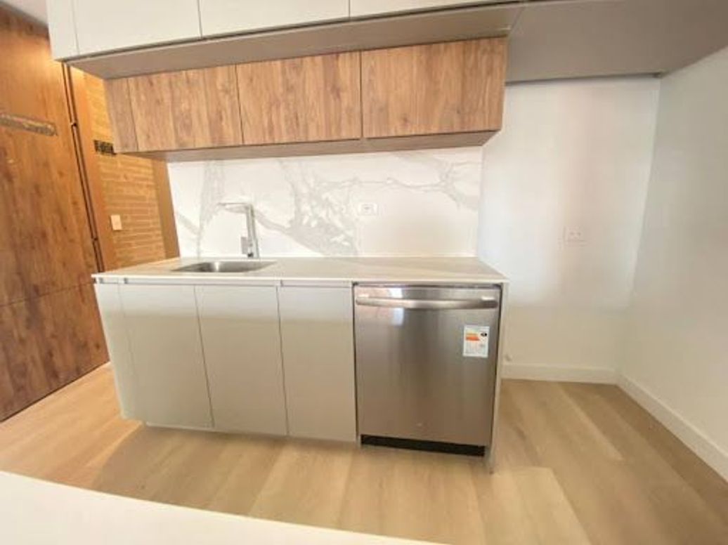 Apartamento de 2 alcobas en venta en Chico Navarra, Bogotá, 98 m² · foto 14 de 20
