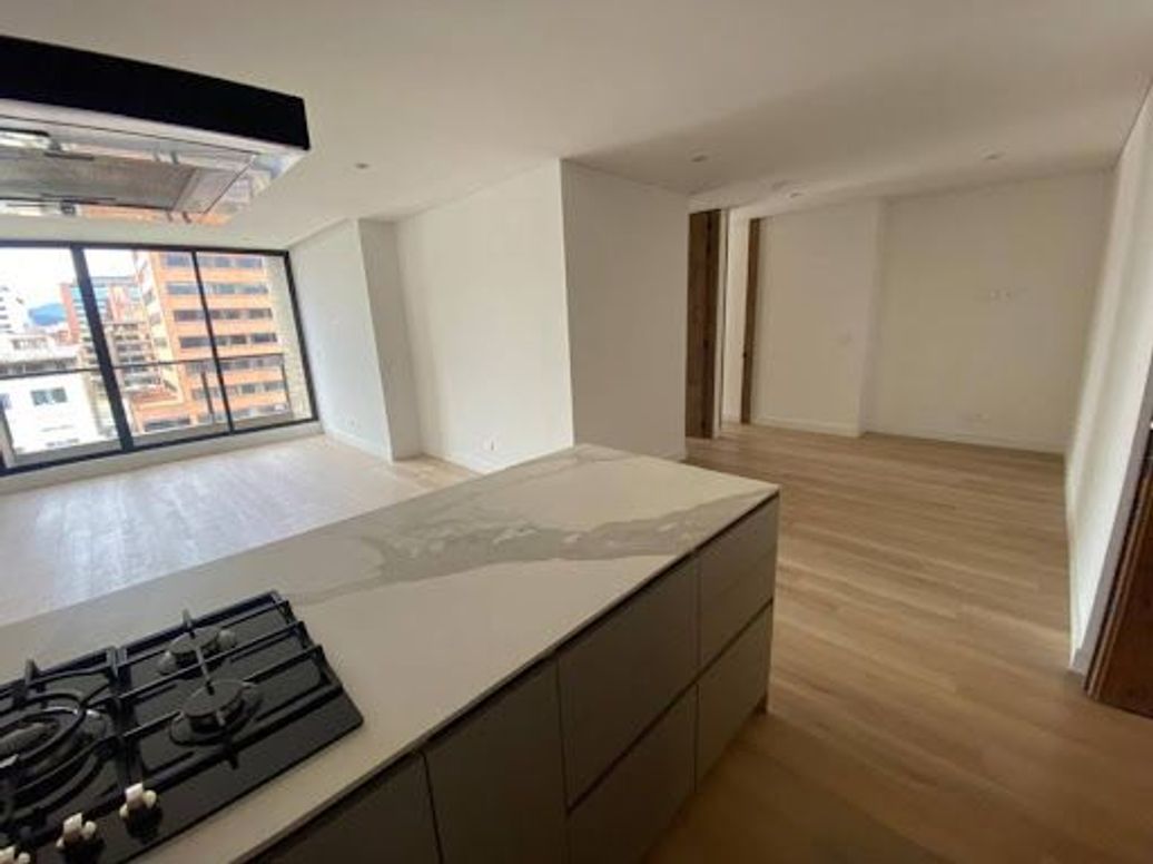 Apartamento de 2 alcobas en venta en Chico Oriental, Bogotá, 98 m² · foto 16 de 20