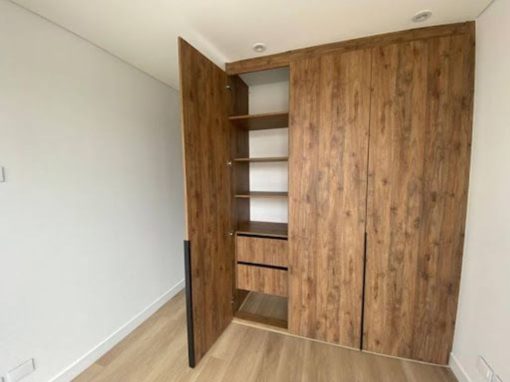 Apartamento de 2 alcobas en venta en Chico Oriental, Bogotá, 98 m² · foto 7 de 20