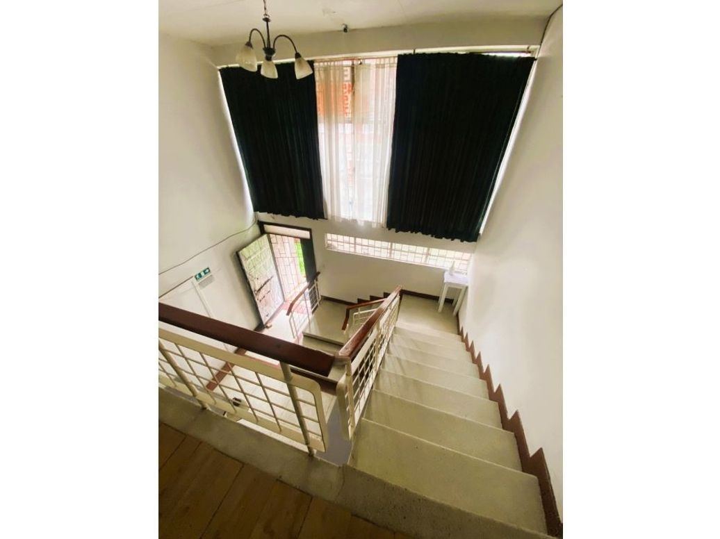 Casa de 5 alcobas en venta en Chapinero, Bogotá, 330 m² · foto 5 de 14