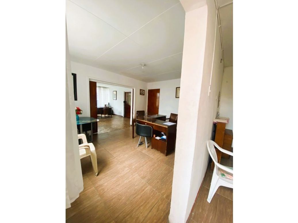 Casa de 5 alcobas en venta en Chapinero, Bogotá, 330 m² · foto 12 de 14