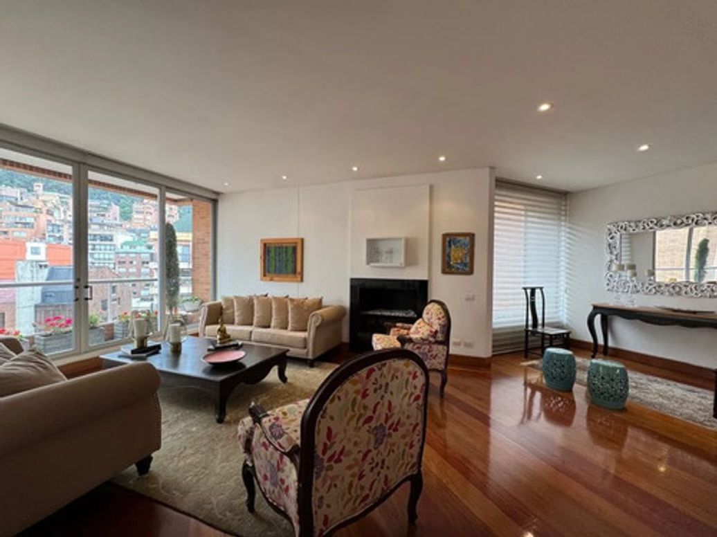 Apartamento de 3 alcobas en venta en Bellavista, Bogotá, 300 m² · foto 3 de 12