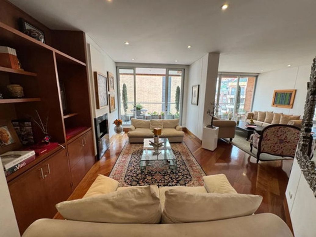 Apartamento de 3 alcobas en venta en Bellavista, Bogotá, 300 m² · foto 6 de 12