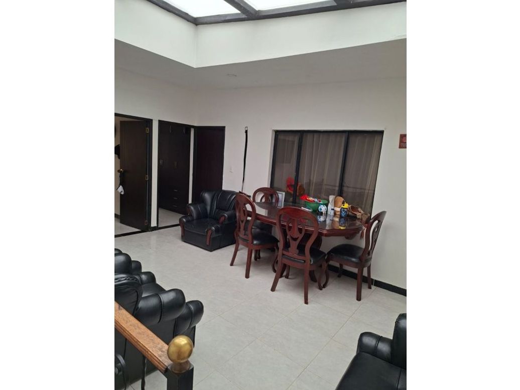 Apartamento de 3 alcobas en venta en San Rafael, Bogotá, 115 m² · foto 4 de 17