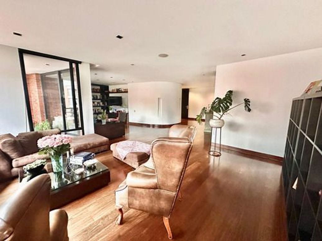 Apartamento de 3 alcobas en venta en Bellavista, Bogotá, 255 m² · foto 11 de 12