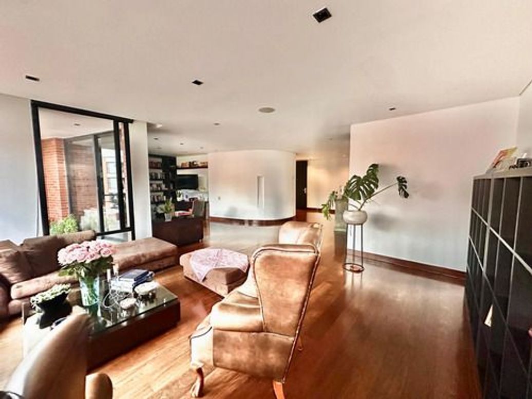 Apartamento de 3 alcobas en venta en Bellavista, Bogotá, 255 m² · foto 10 de 12