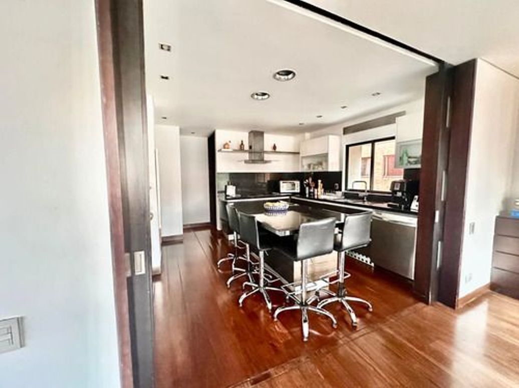 Apartamento de 3 alcobas en venta en Bellavista, Bogotá, 255 m² · foto 8 de 12