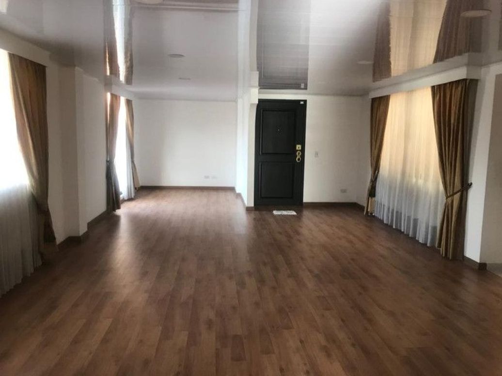 Apartamento de 4 alcobas en venta en Estoril, Bogotá, 228 m² · foto 3 de 13