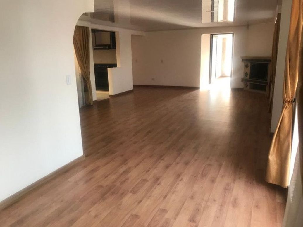 Apartamento de 4 alcobas en venta en Estoril, Bogotá, 228 m² · foto 4 de 13