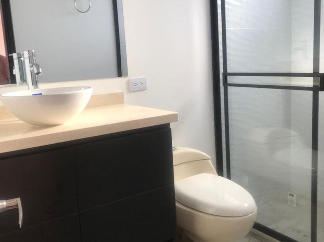Apartamento de 4 alcobas en venta en Estoril, Bogotá, 228 m² · foto 13 de 13