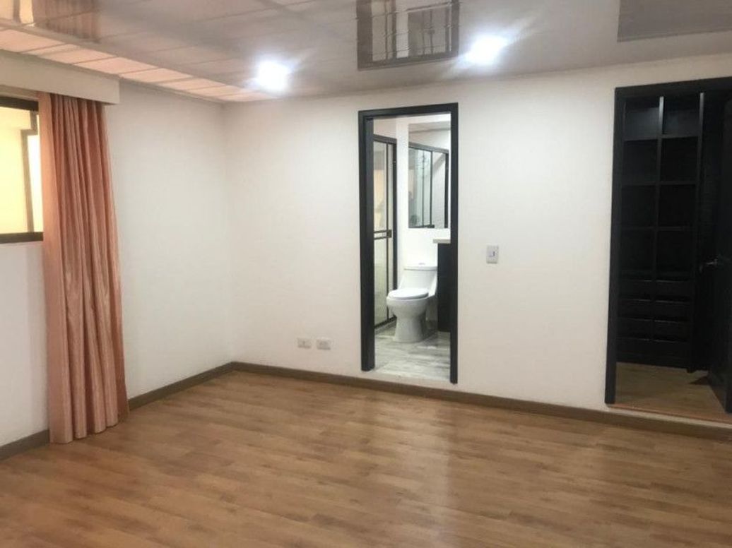 Apartamento de 4 alcobas en venta en Estoril, Bogotá, 228 m² · foto 11 de 13