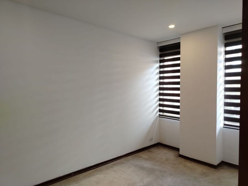 Apartamento de 3 alcobas en venta en Santa Barbara Central, Bogotá, 151 m² · foto 5 de 20