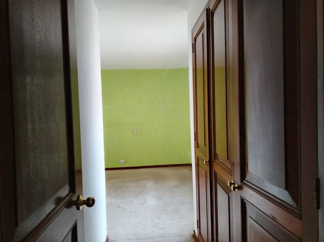 Apartamento de 3 alcobas en venta en Santa Barbara Central, Bogotá, 151 m² · foto 11 de 20