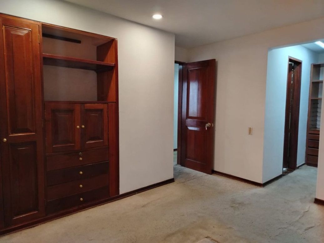 Apartamento de 3 alcobas en venta en Santa Barbara Central, Bogotá, 151 m² · foto 20 de 20