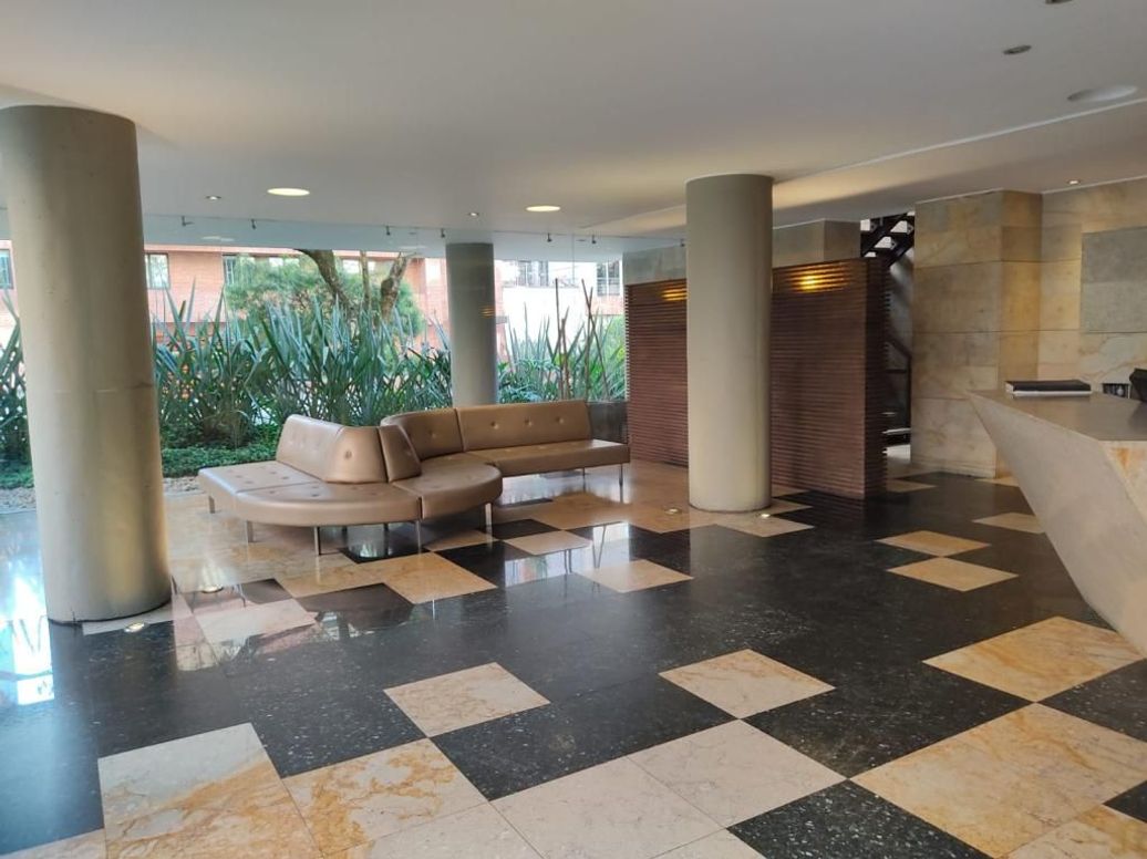 Apartamento de 1 alcoba en arriendo en Chico Norte Et. Ii, Bogotá, 124 m² · foto 15 de 16