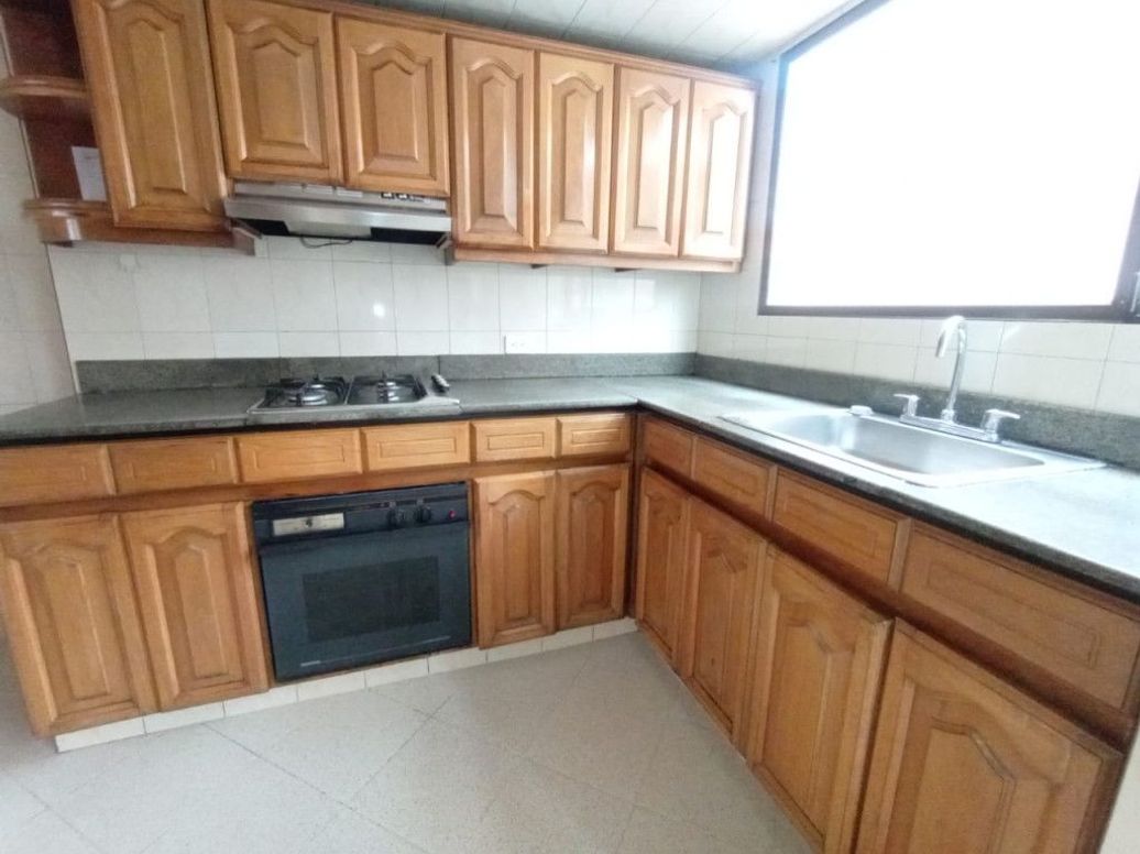 Apartamento de 3 alcobas en venta en Santa Bibiana, Bogotá, 135 m² · foto 14 de 19