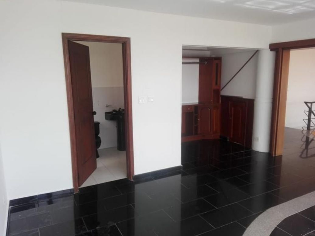 Apartamento de 4 alcobas en venta en Los Rosales, Bogotá, 320 m² · foto 19 de 19