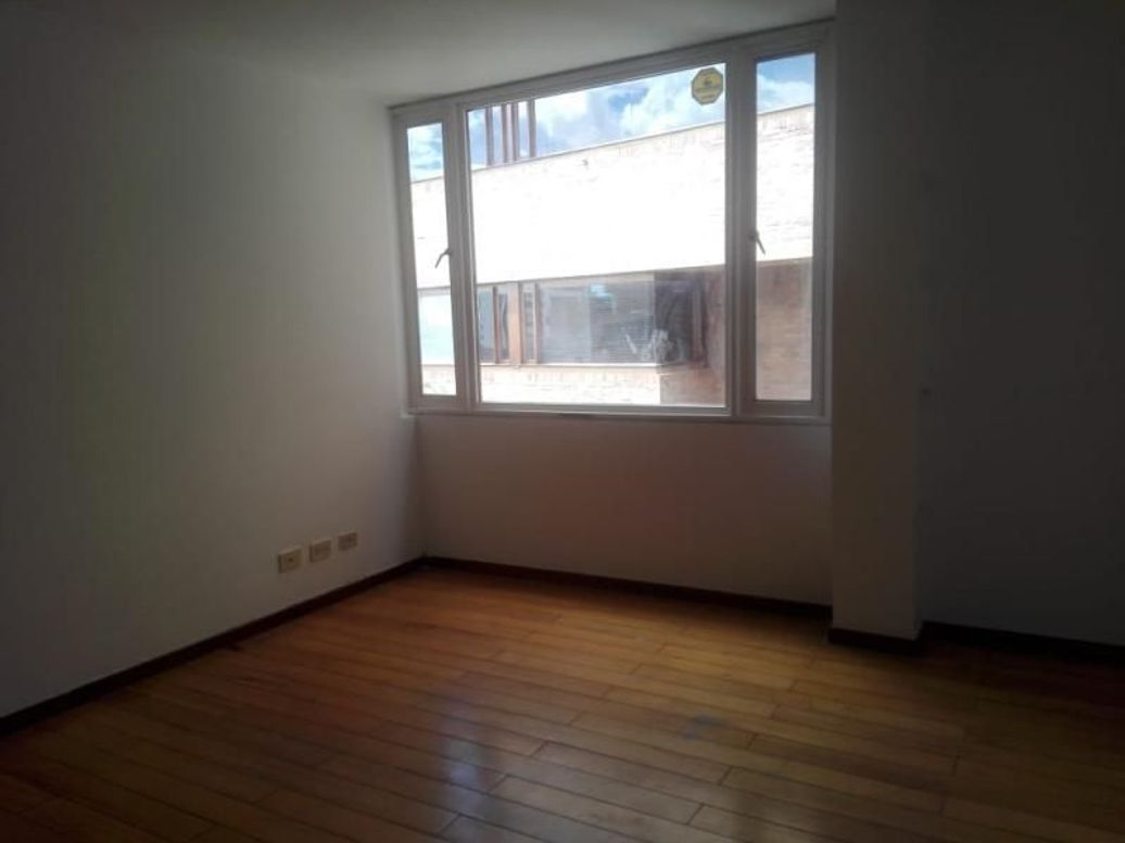 Apartamento de 4 alcobas en venta en Los Rosales, Bogotá, 320 m² · foto 7 de 19