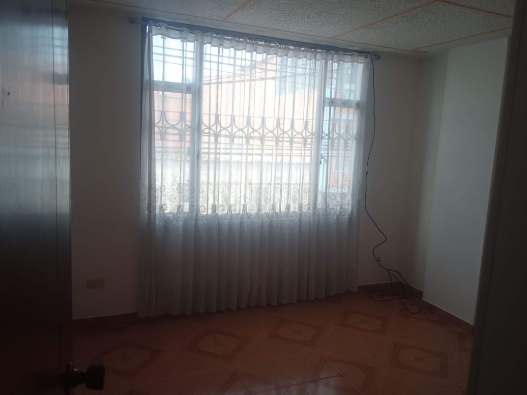 Apartamento de 3 alcobas en venta en Ub. Class, Bogotá, 83 m² · foto 7 de 18